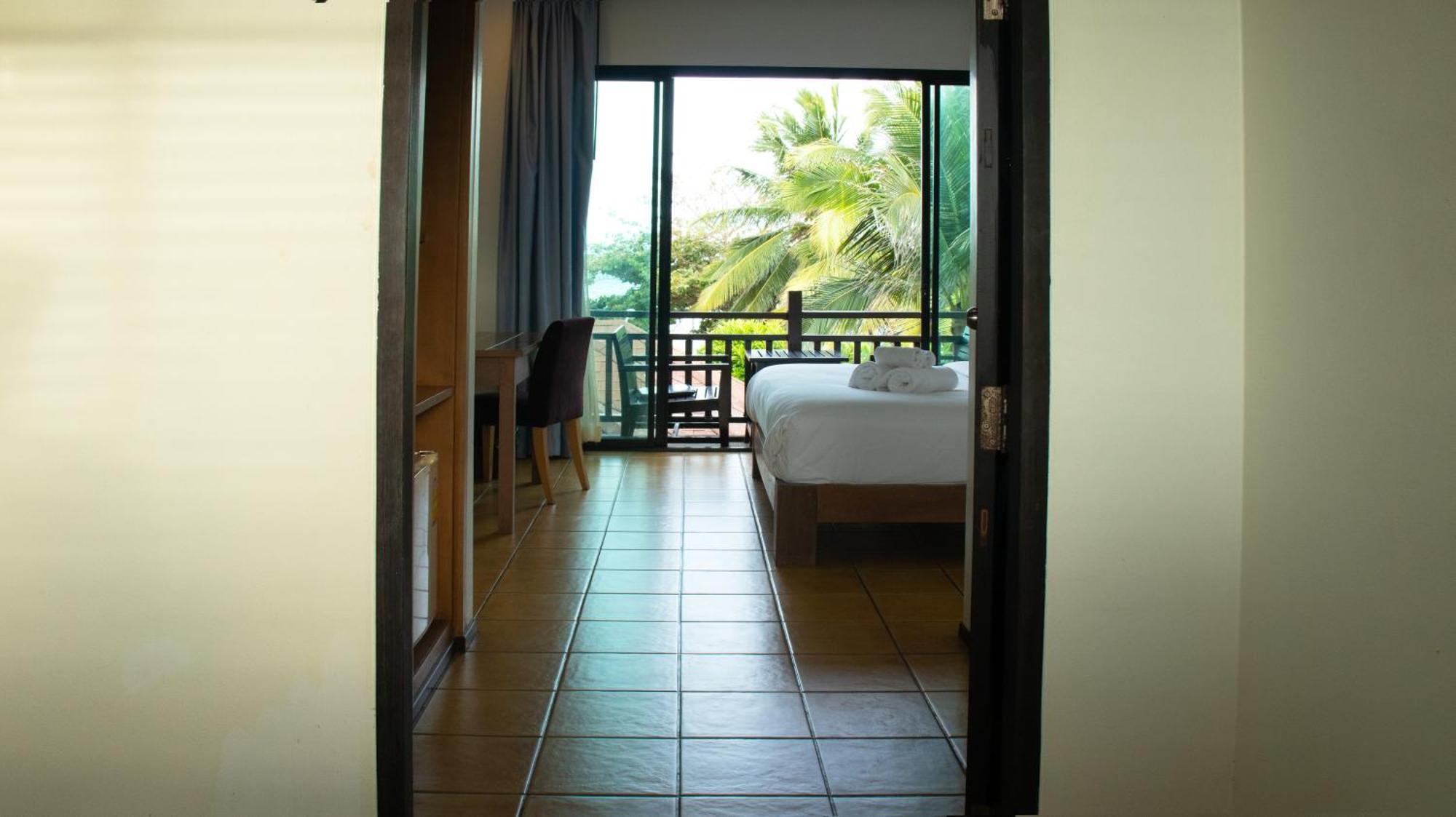 Chidlom Resort Haad Chao Samran Exterior foto