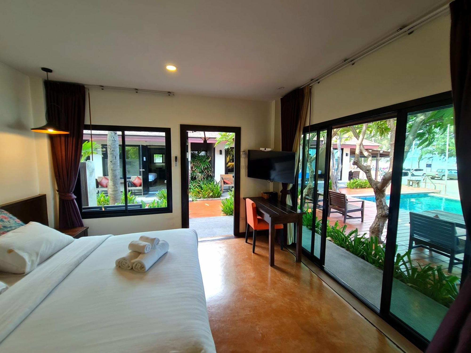 Chidlom Resort Haad Chao Samran Exterior foto