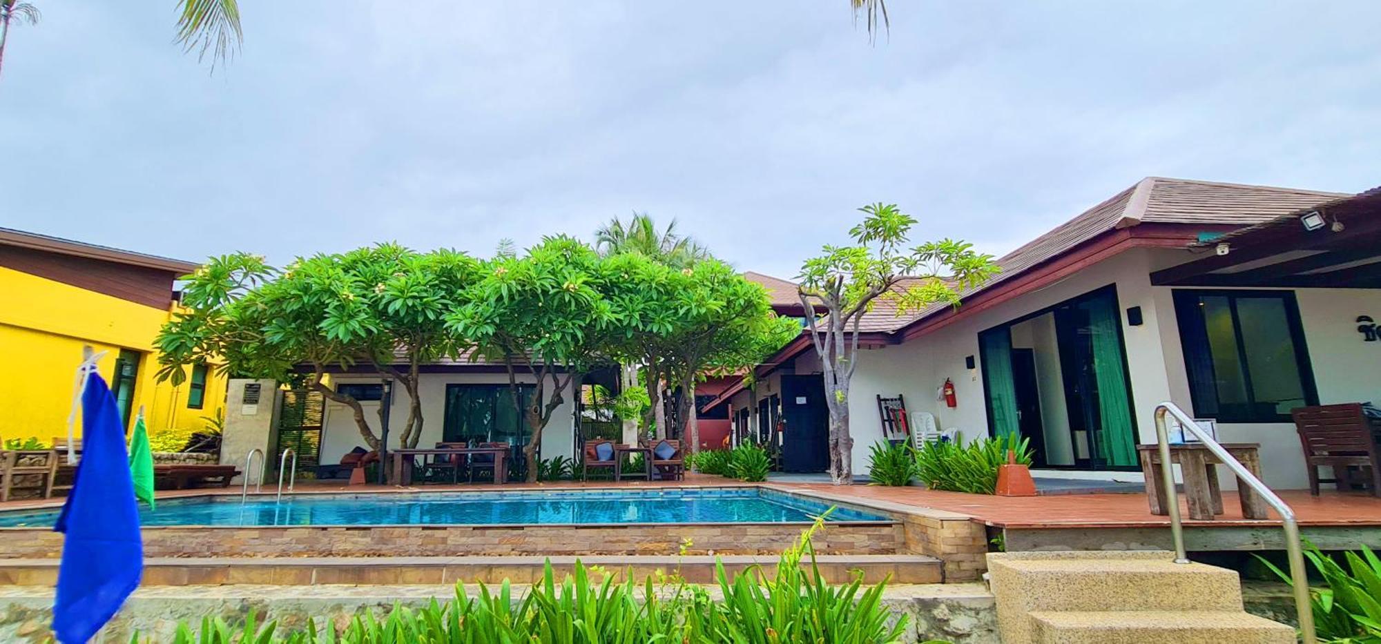 Chidlom Resort Haad Chao Samran Exterior foto