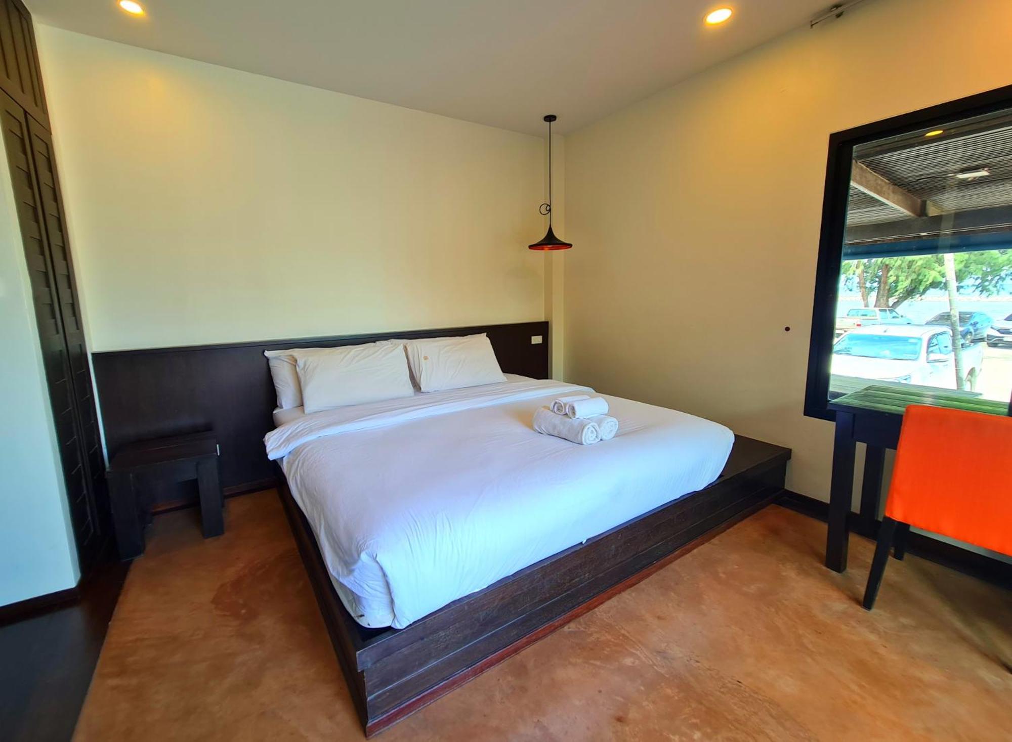 Chidlom Resort Haad Chao Samran Exterior foto